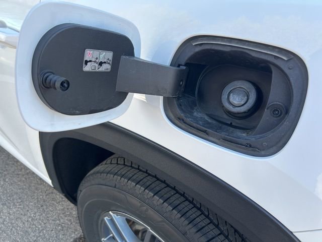 Used 2025 GMC Acadia Elevation AWD/4WD image 15