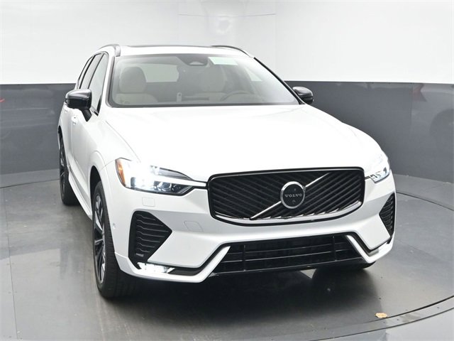 New 2026 Volvo XC60 B5 Plus w/ Protection Package Premier image 2