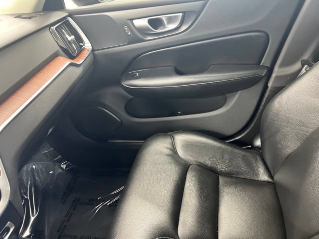 Used 2024 Volvo S60 B5 Plus AWD/4WD image 19