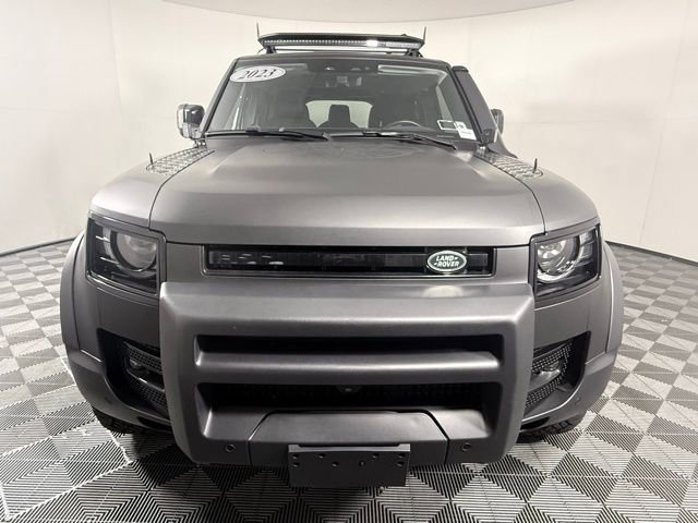 Used 2023 Land Rover Defender 130 SE image 10