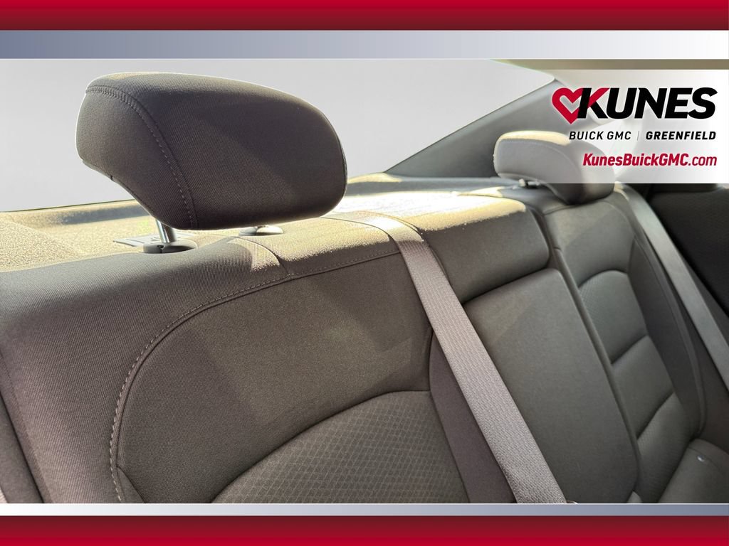 Used 2024 Chevrolet Malibu LT FWD image 35