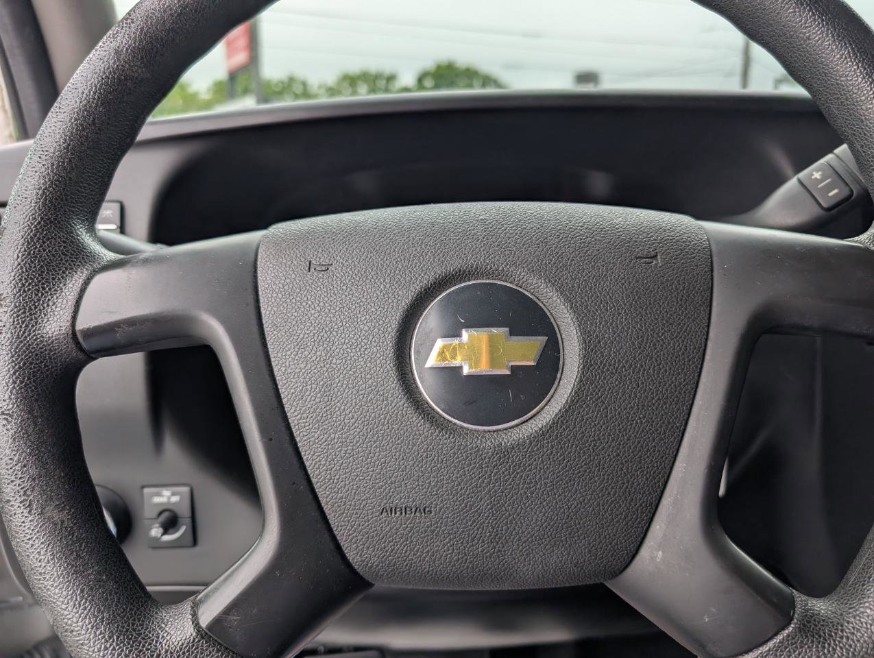 Used 2011 Chevrolet Express 2500 LS RWD image 15