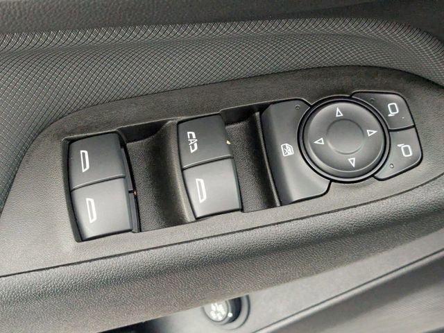 Certified 2023 Chevrolet Equinox RS w/ RS Leather Package image 12