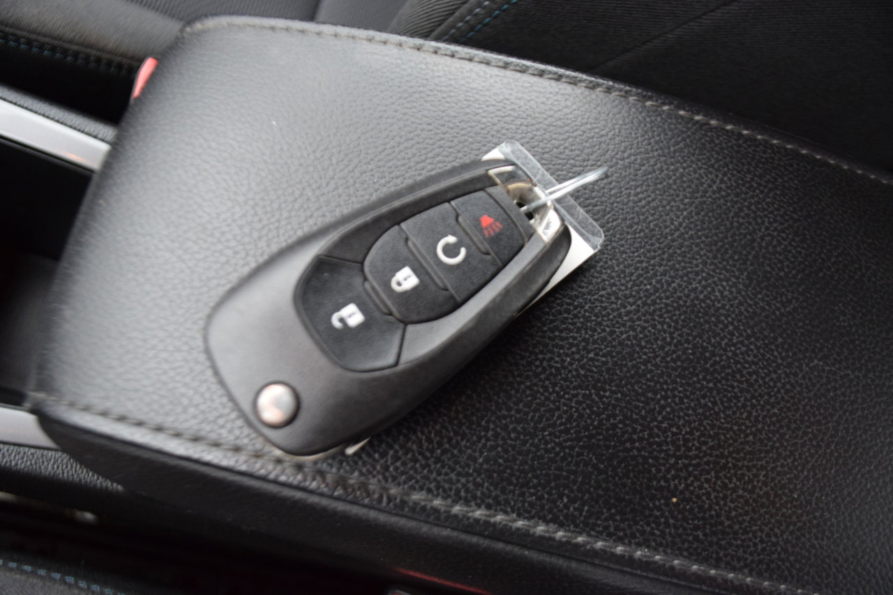 Used 2019 Chevrolet Cruze LT image 31