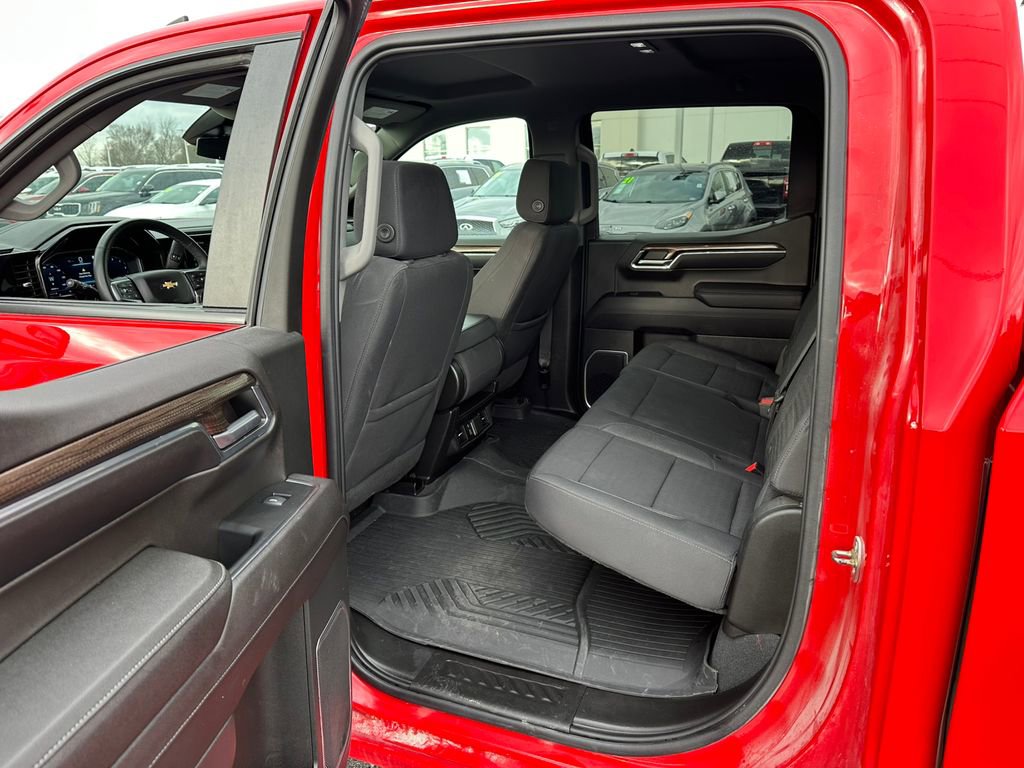 Used 2023 Chevrolet Silverado 1500 LT image 10