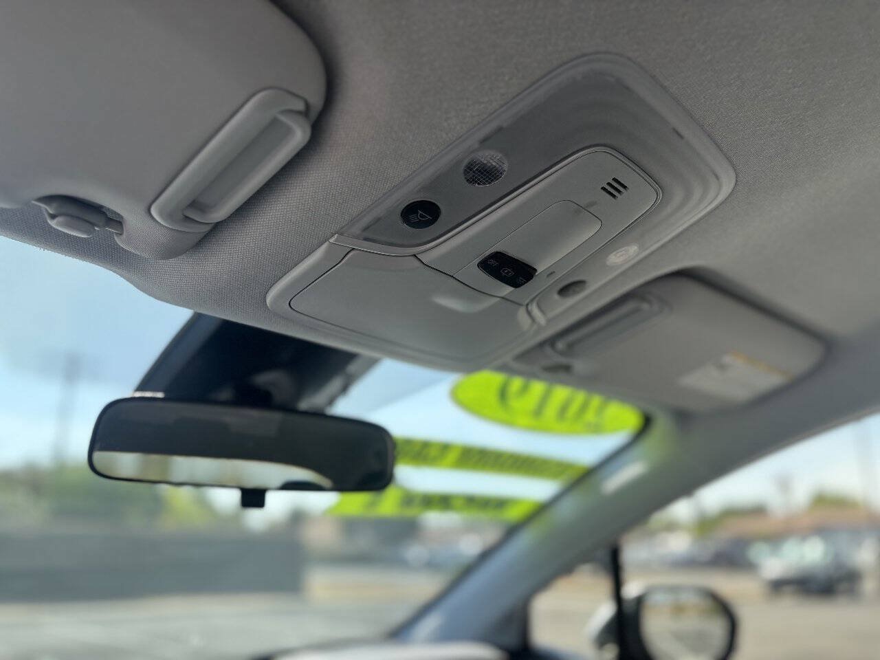 Used 2019 Toyota Prius LE w/ Carpet Mat Package FWD image 16