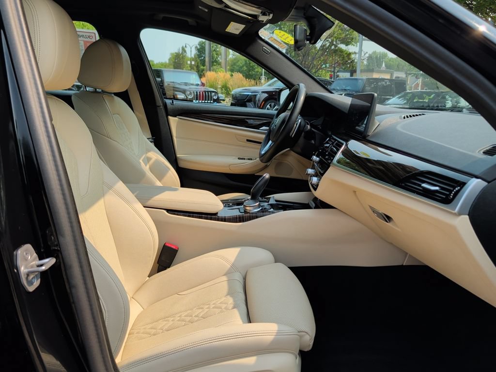 Used 2023 BMW 530i xDrive w/ Convenience Package AWD/4WD image 37