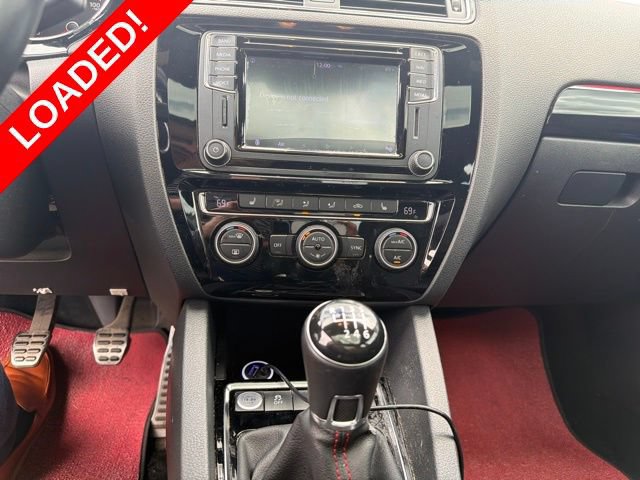 Used 2017 Volkswagen Jetta GLI FWD image 12