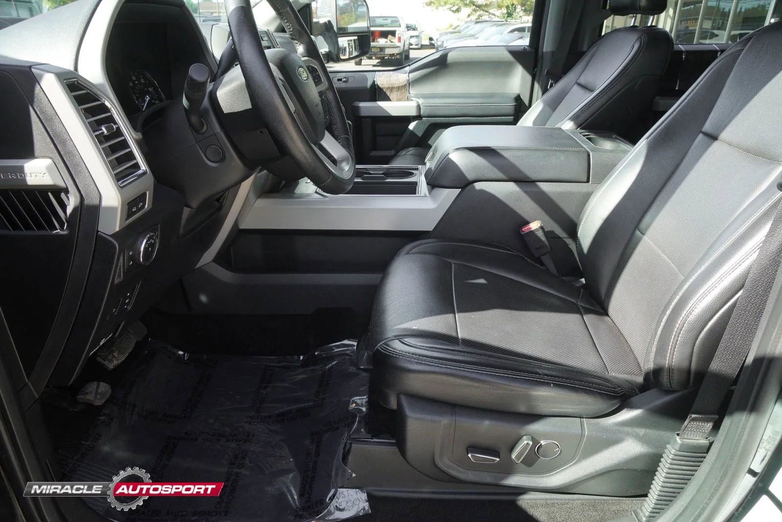 Used 2017 Ford F350 Lariat w/ Lariat Ultimate Package image 17