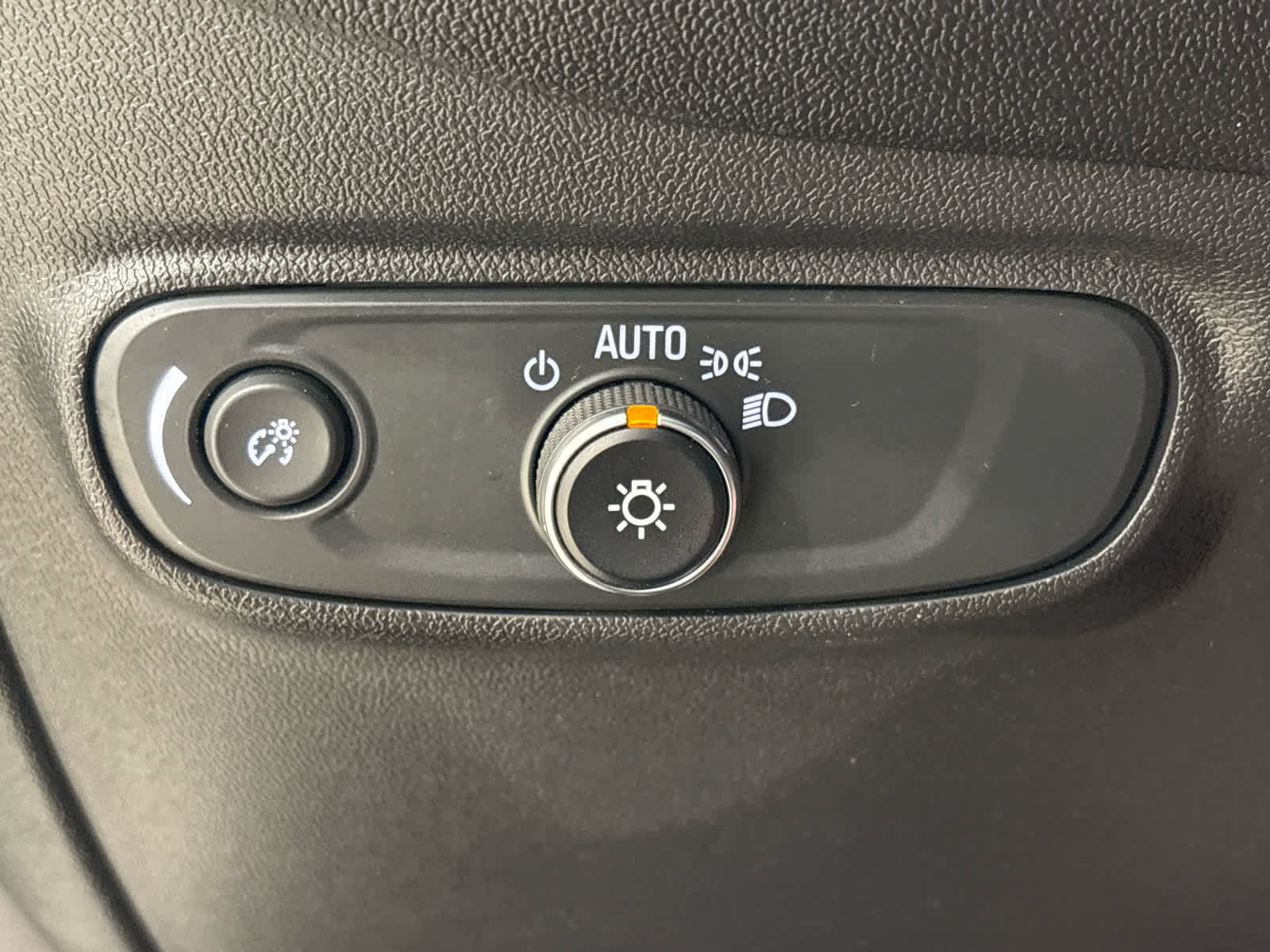 Used 2024 Chevrolet Equinox LS w/ LS Convenience Package AWD/4WD image 38