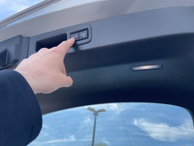 New 2026 Lexus RX 450h AWD image 17