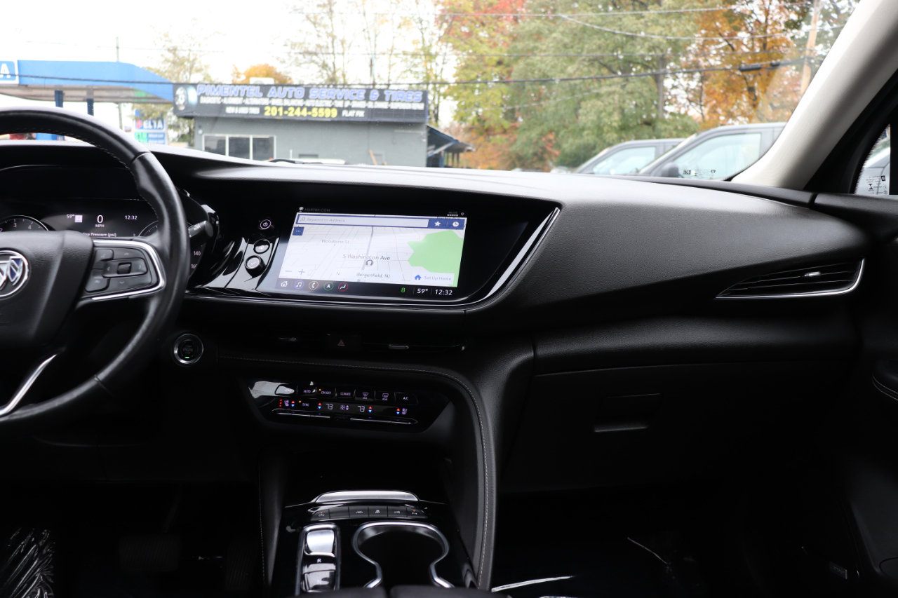 Used 2022 Buick Envision Avenir w/ Technology Package II image 18