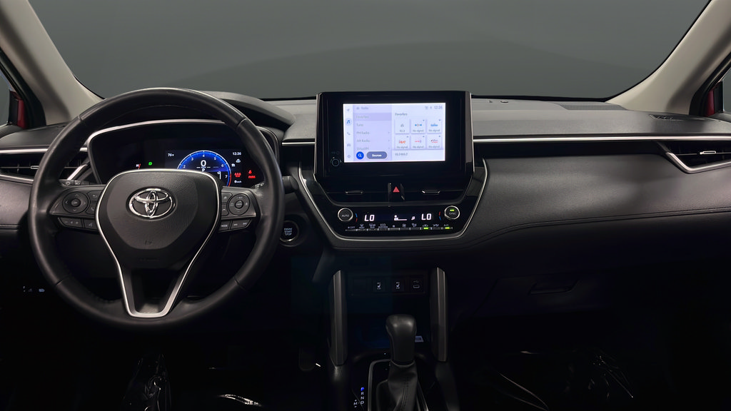 Used 2023 Toyota Corolla Cross XLE AWD/4WD image 11