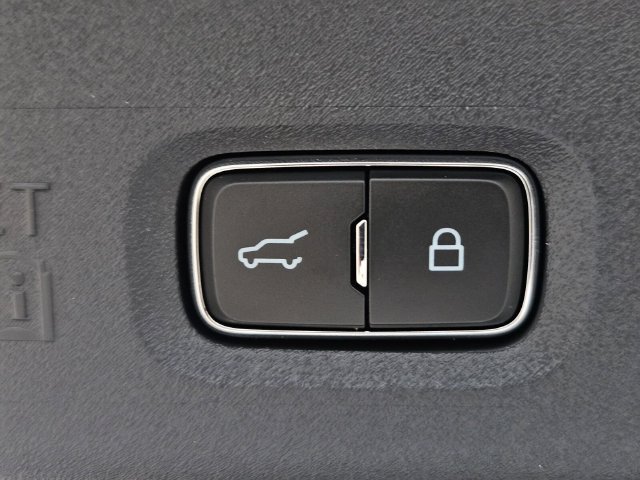 New 2026 Ford Expedition Platinum w/ Platinum Ultimate Package AWD/4WD image 8