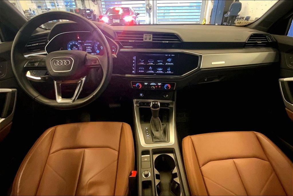 Certified 2024 Audi Q3 2.0T Premium image 16