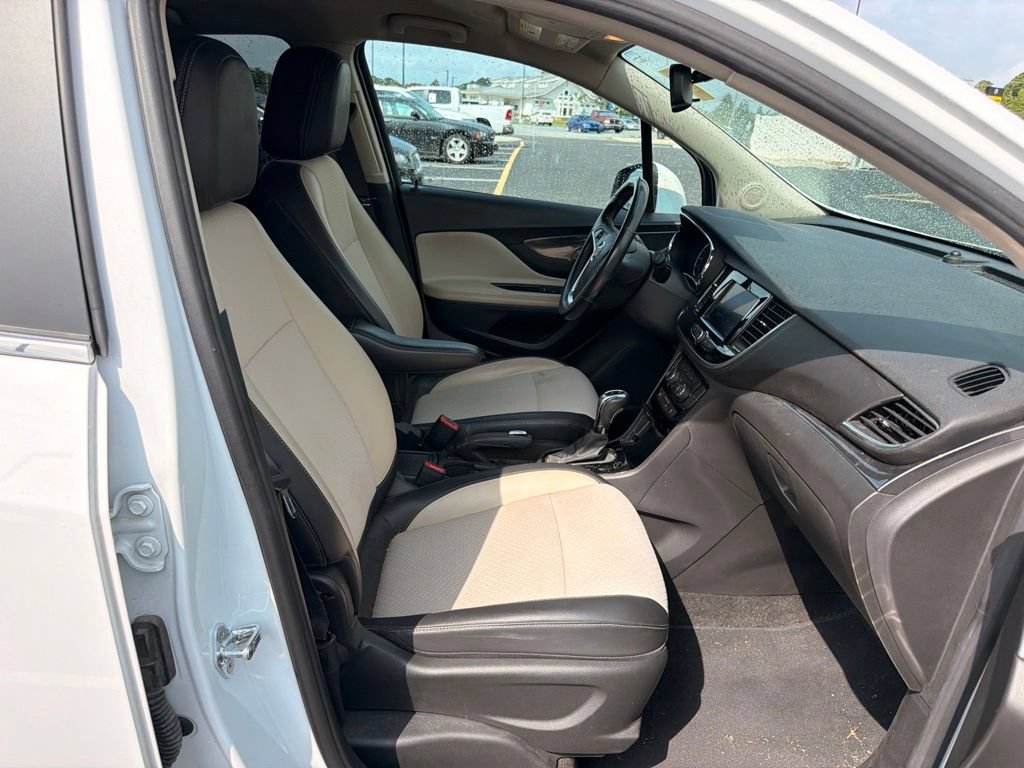 Used 2021 Buick Encore Preferred w/ Safety Package AWD/4WD image 10