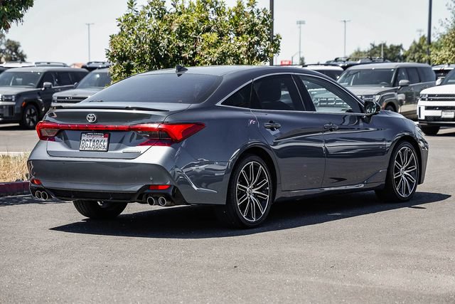 Used 2019 Toyota Avalon Touring w/ Advanced Safety Package FWD image 5