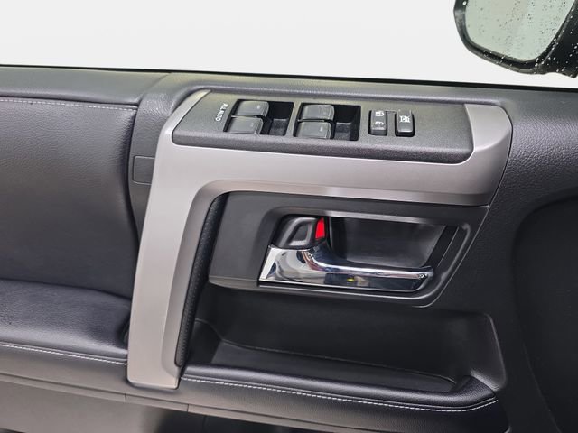 Used 2019 Toyota 4Runner SR5 Premium image 28