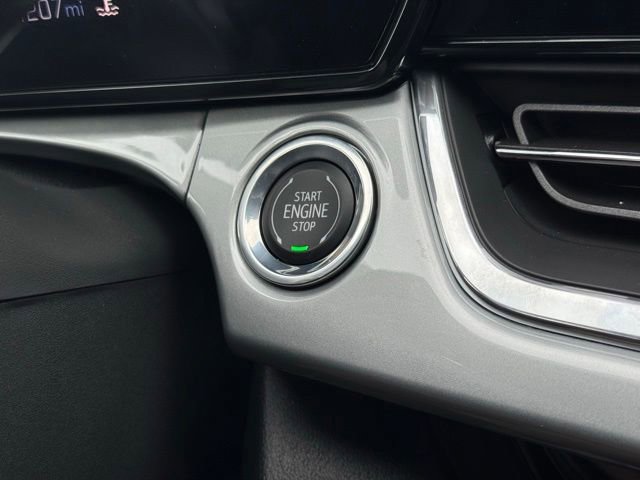 Used 2026 Chevrolet Trax LT w/ Sunroof Package FWD image 18