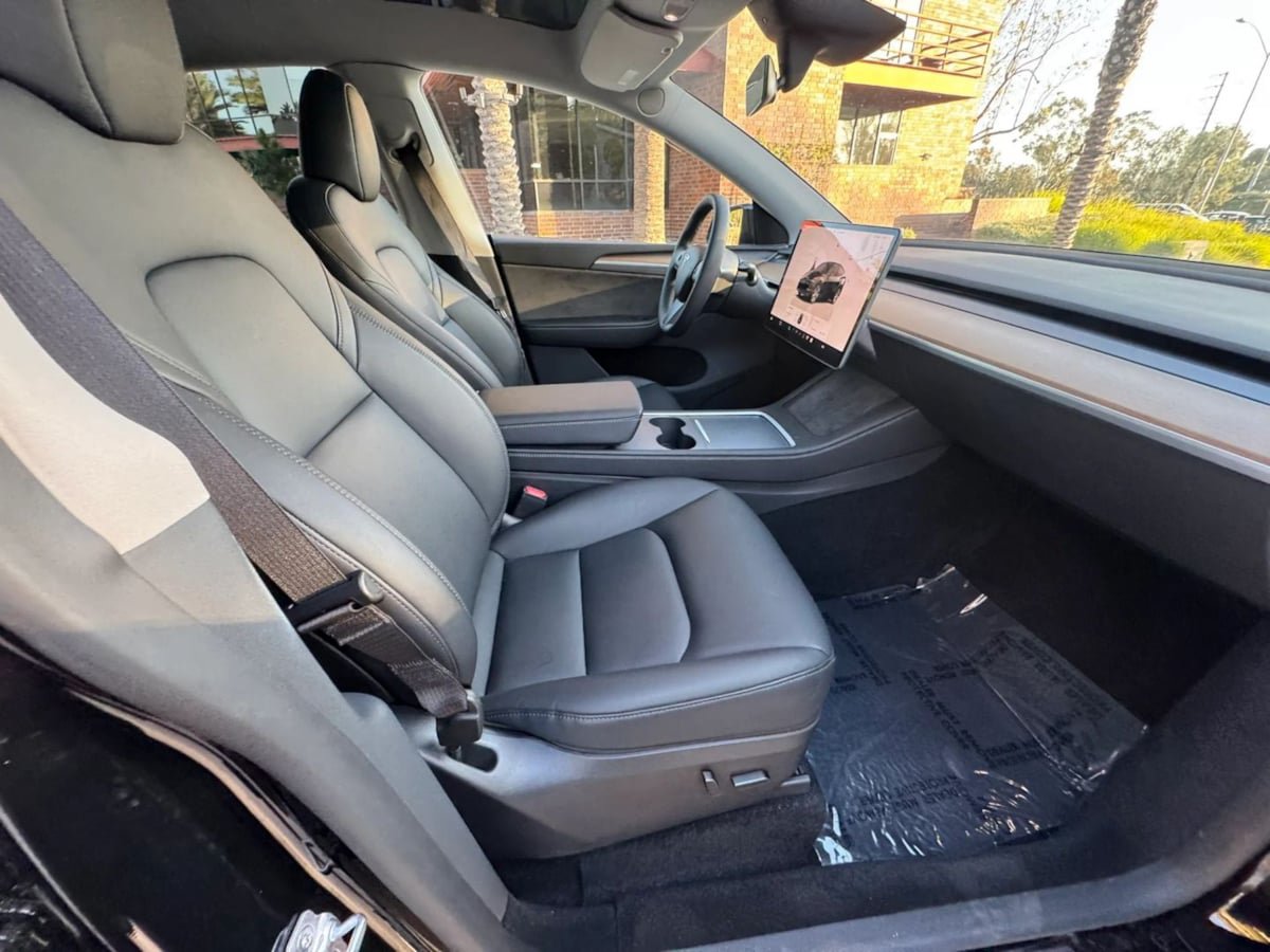 Used 2023 Tesla Model Y Long Range AWD/4WD image 15