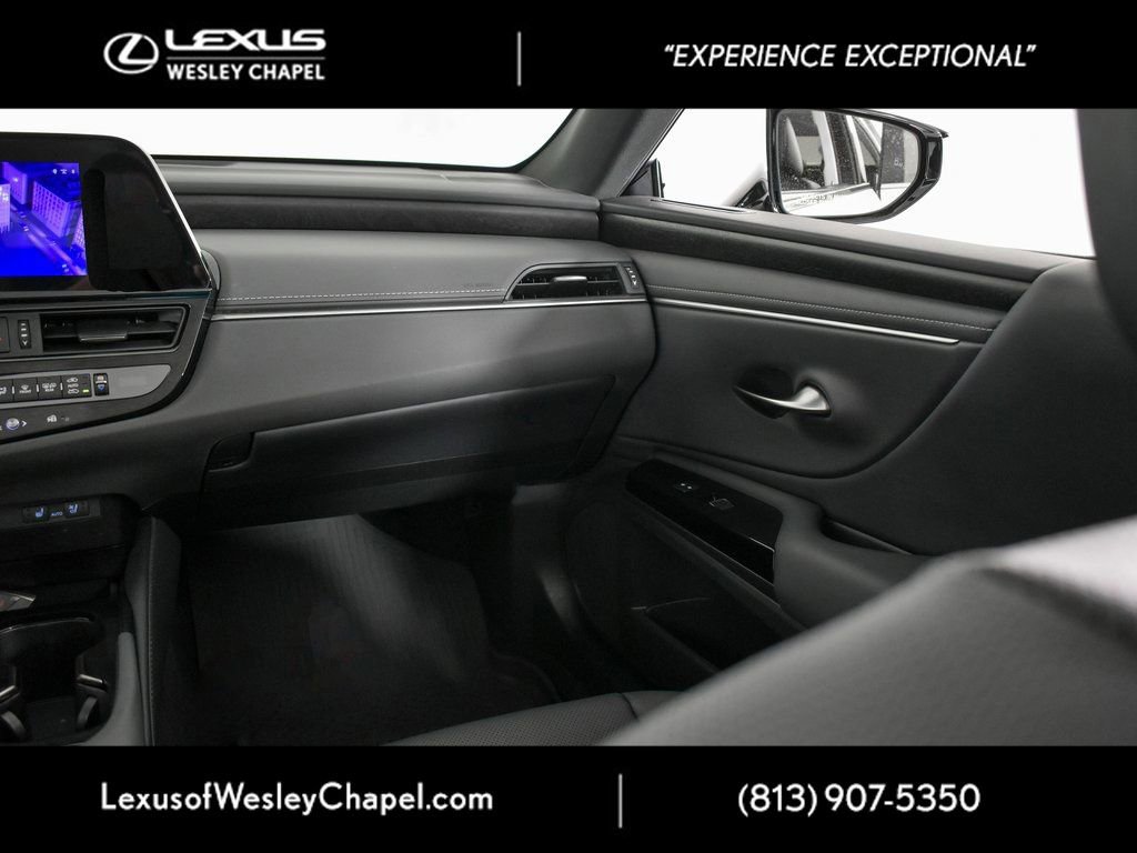Used 2024 Lexus ES 250 250 w/ Premium Package image 29