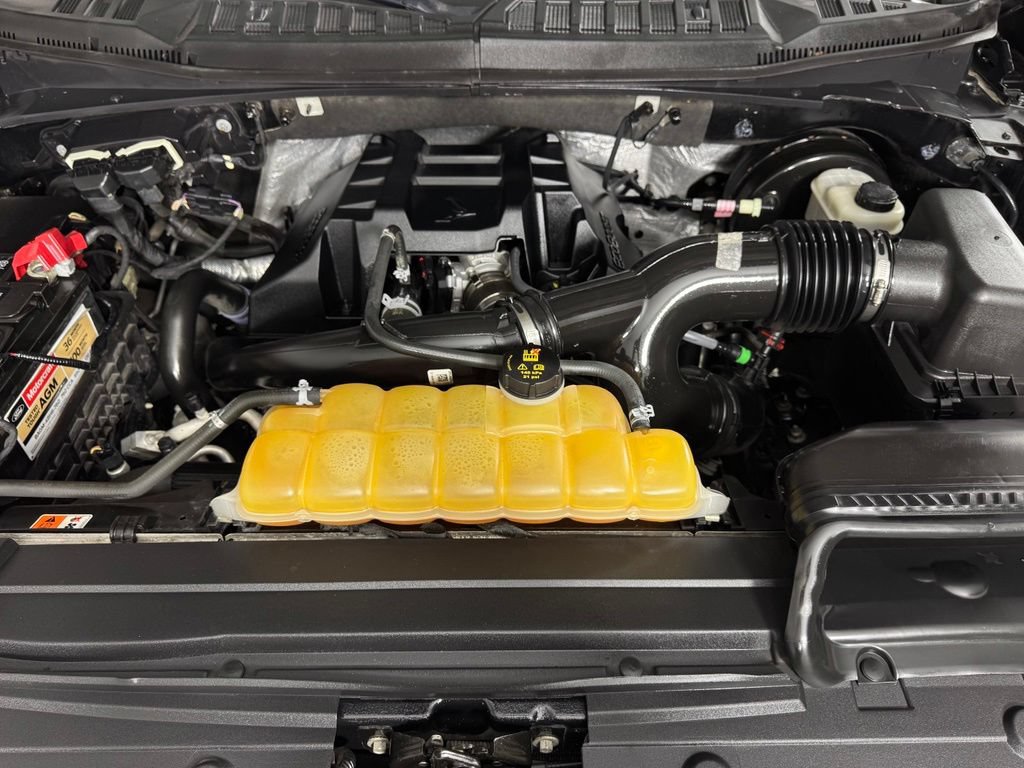 Used 2015 Ford F150 XLT w/ Equipment Group 302A Luxury RWD image 9