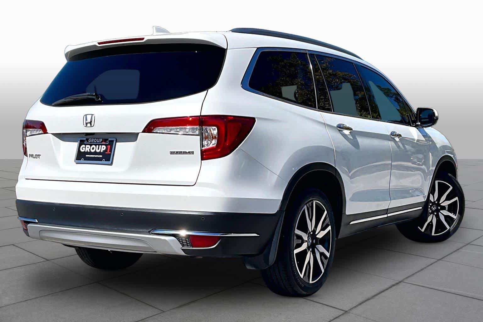 Used 2022 Honda Pilot Touring image 12