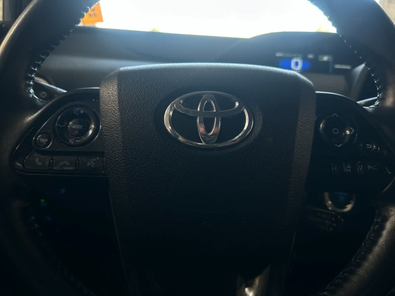 Used 2022 Toyota Prius Prime XLE FWD image 25