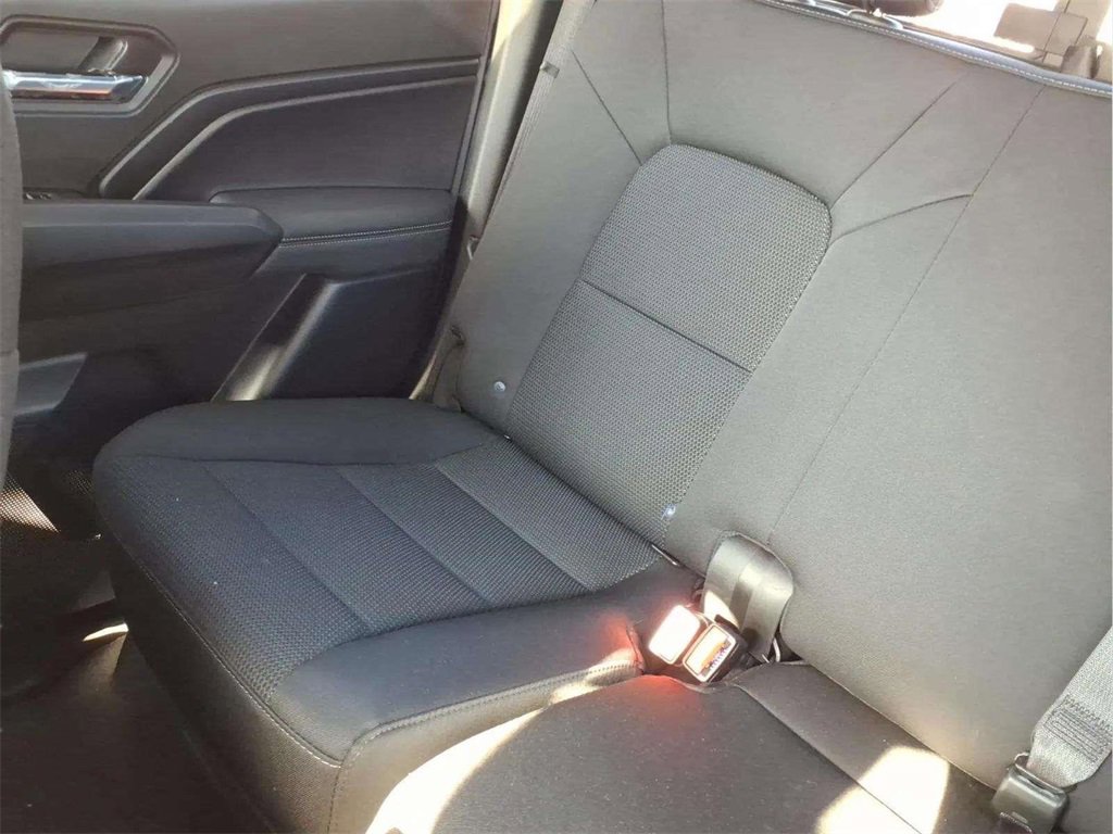 Used 2025 Chevrolet Colorado LT image 17