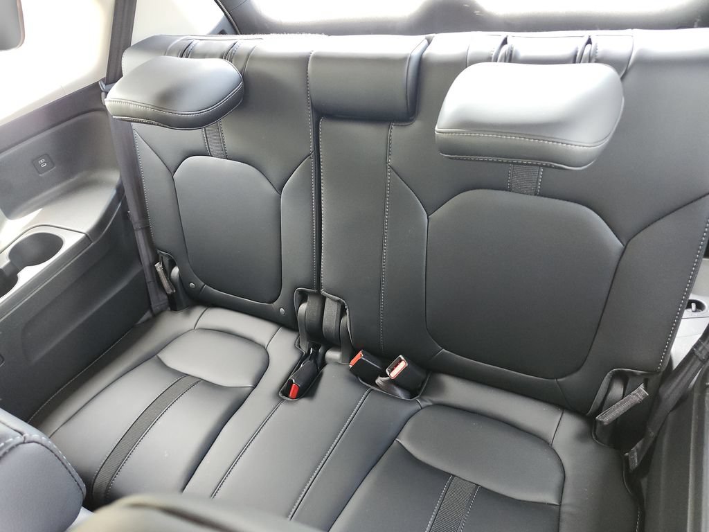 Certified 2025 Honda Pilot EX-L image 35