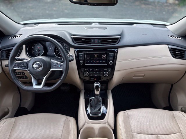 Used 2020 Nissan Rogue SL w/ Premium Package AWD/4WD image 15