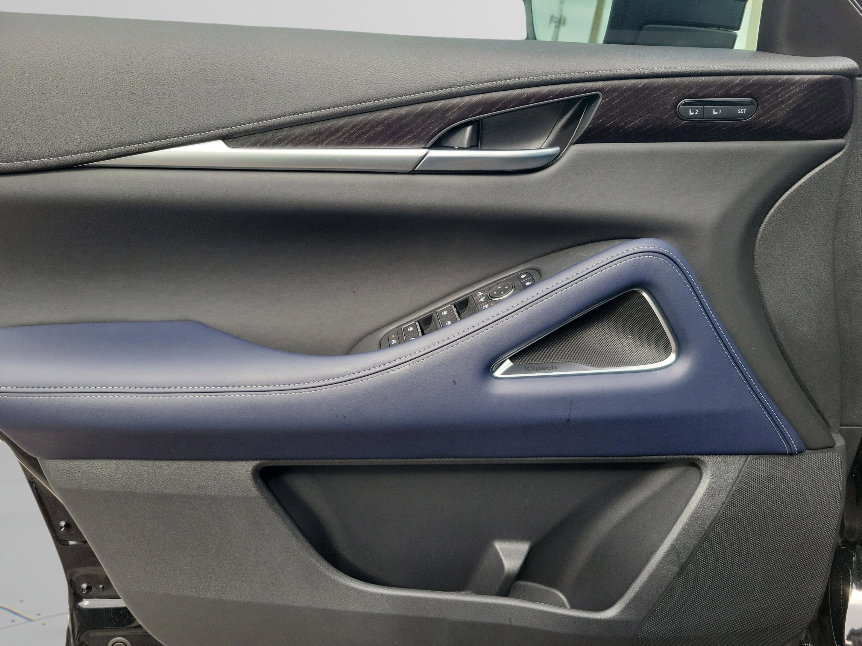 New 2026 INFINITI QX60 Sport w/ Dark Cargo Package image 27