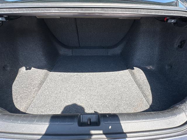 Used 2019 Honda Accord EX image 10
