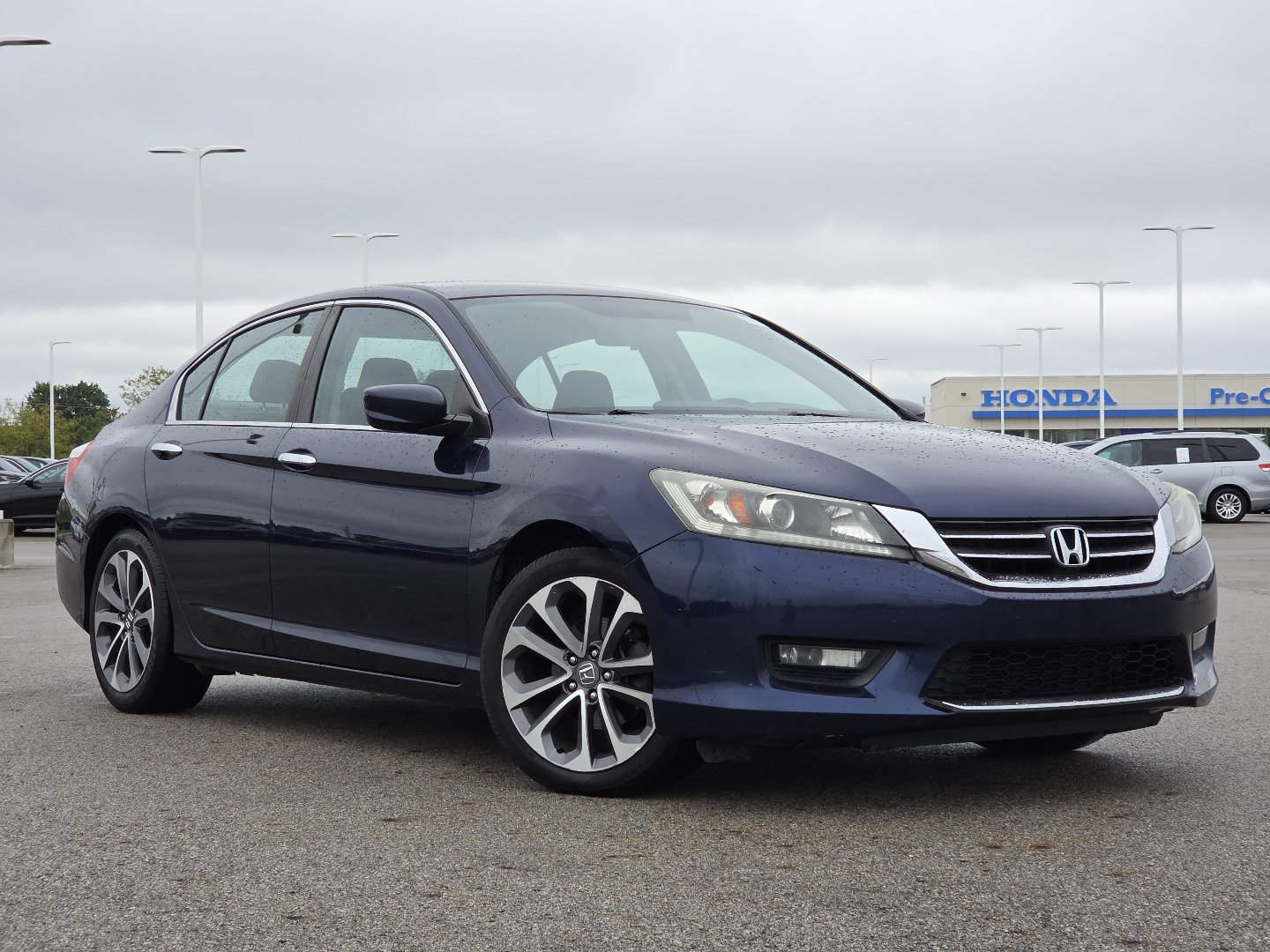 Used 2014 Honda Accord Sport image 2