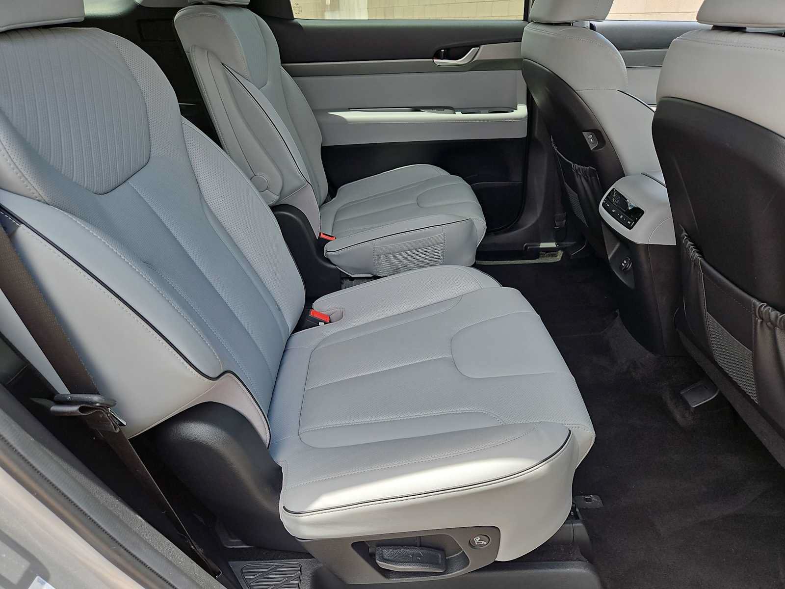 Certified 2025 Hyundai Palisade SEL FWD image 20