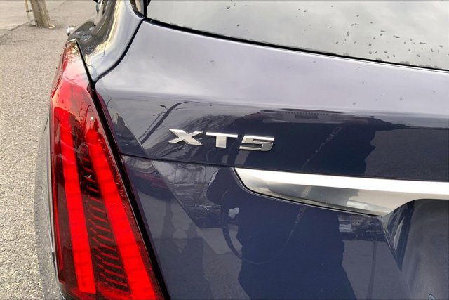 Used 2025 Cadillac XT5 Luxury AWD/4WD image 7