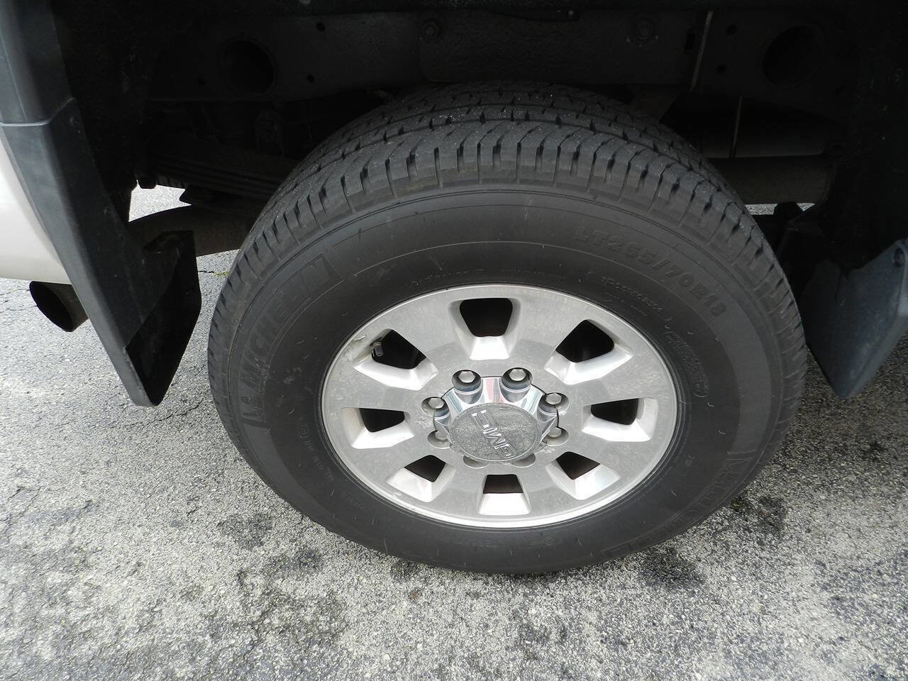 Used 2015 GMC Sierra 2500 SLT w/ Duramax Plus Package AWD/4WD image 25