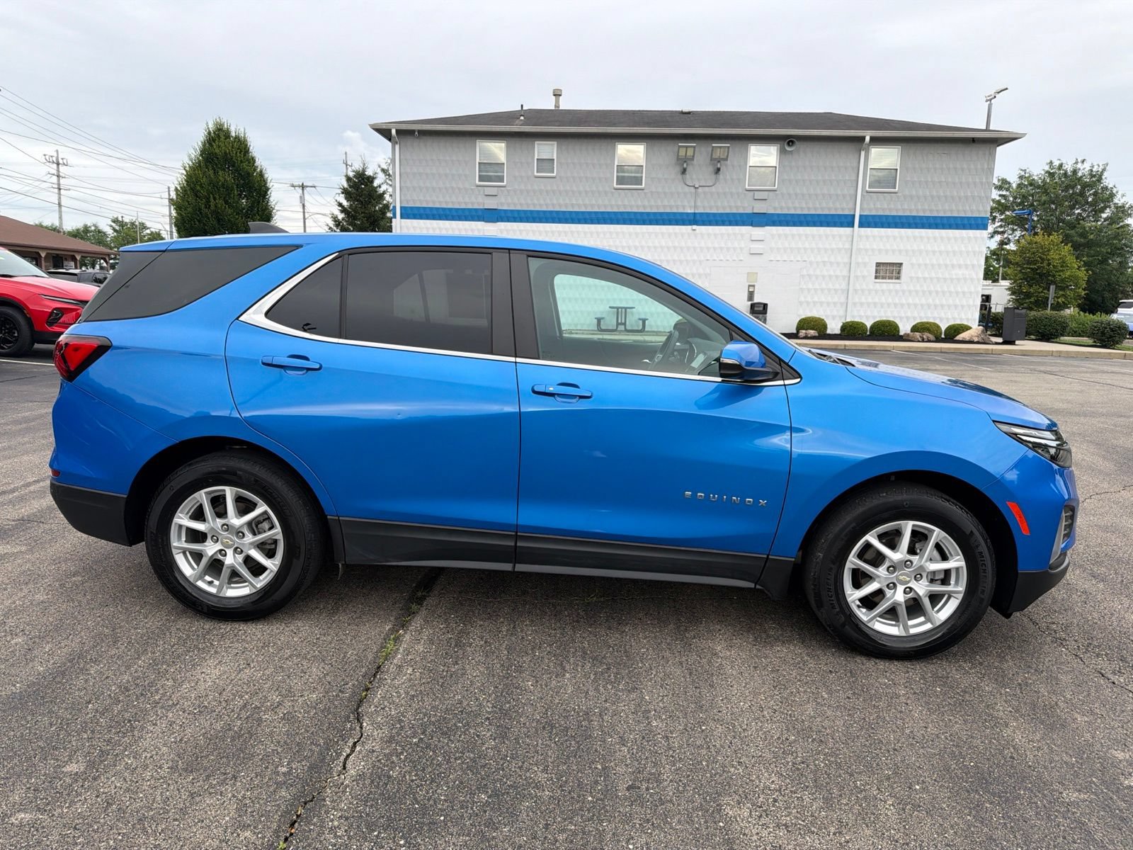 Used 2024 Chevrolet Equinox LT FWD image 6
