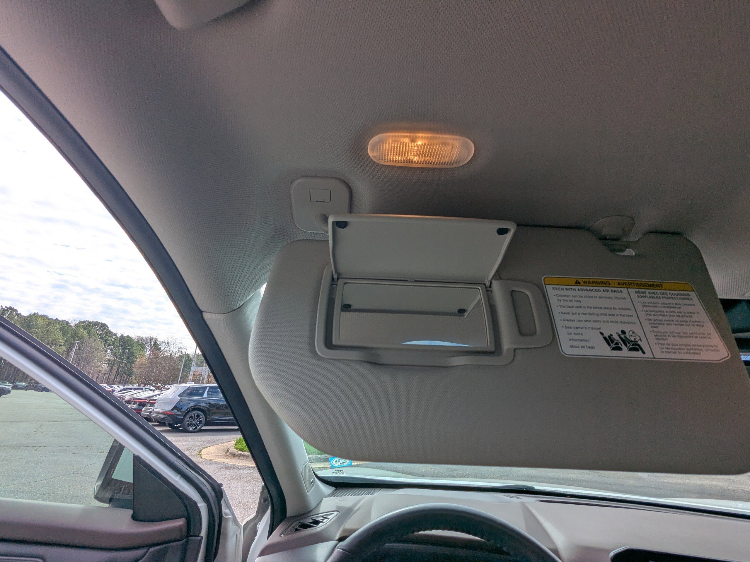 Used 2023 Nissan Rogue SL w/ SL Premium Package image 30