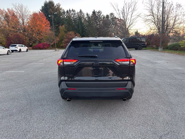 Used 2024 Toyota RAV4 XLE w/ Convenience Package AWD/4WD image 4
