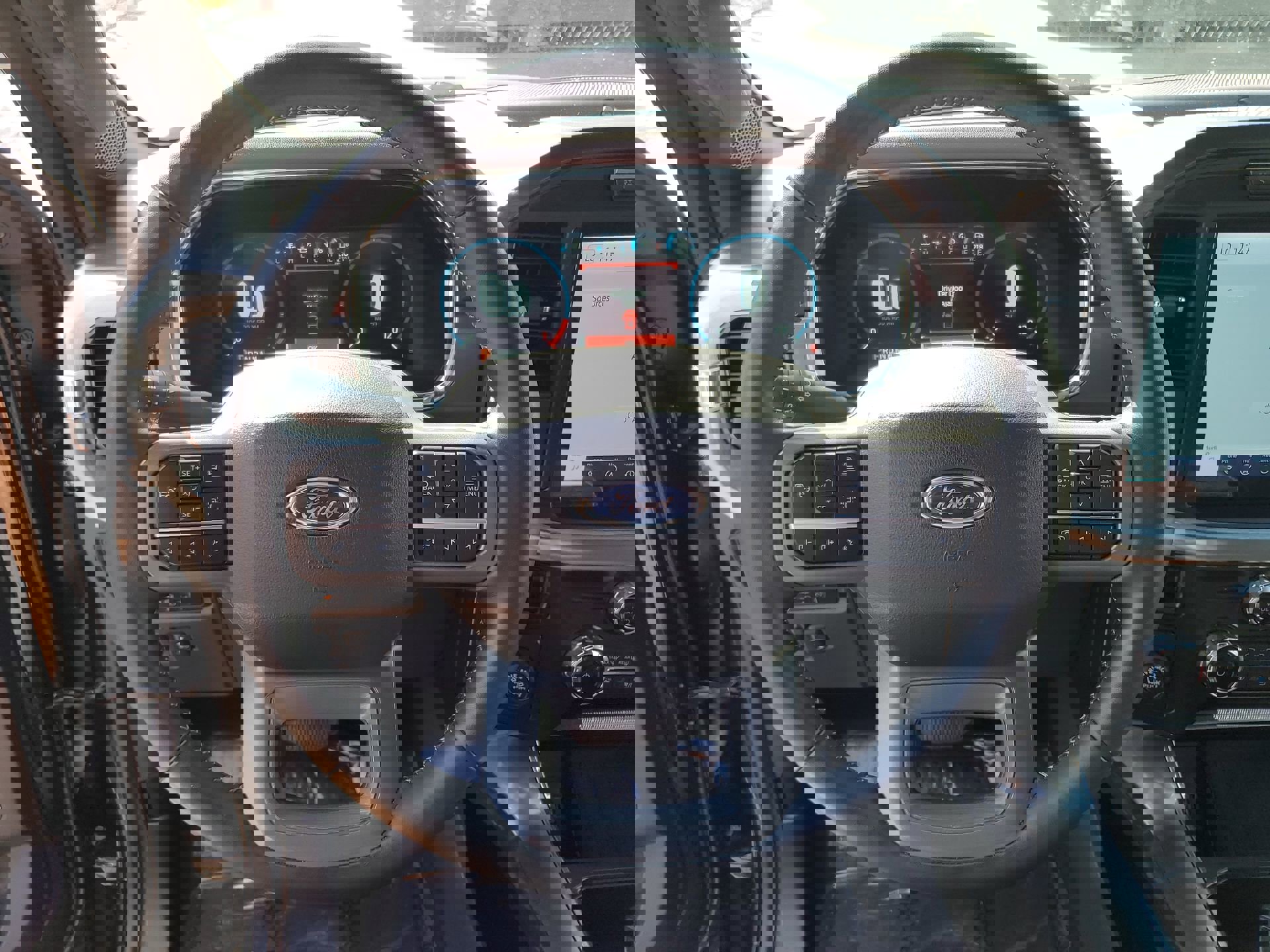 Used 2022 Ford F150 Lariat w/ Equipment Group 502A High image 64