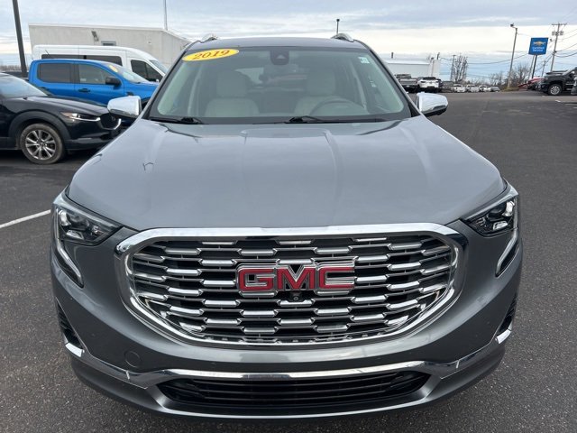 Used 2019 GMC Terrain Denali w/ Advanced Safety Package image 2