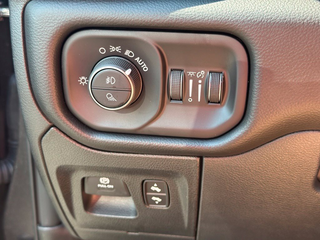 New 2026 RAM 1500 Big Horn AWD/4WD image 31
