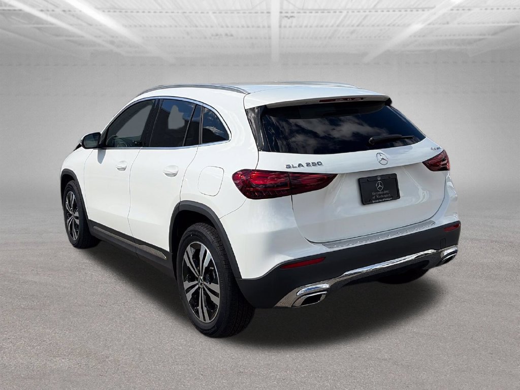 New 2026 Mercedes-Benz GLA 250 4MATIC image 3