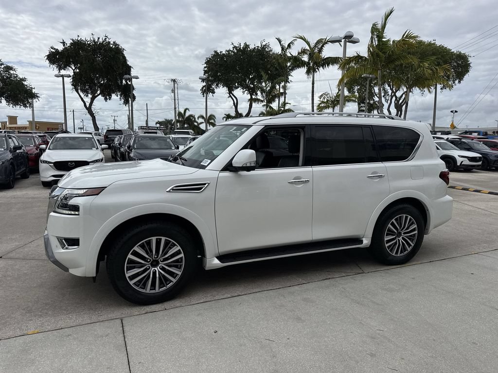 Used 2024 Nissan Armada SL w/ Captain's Chairs Package AWD/4WD image 10