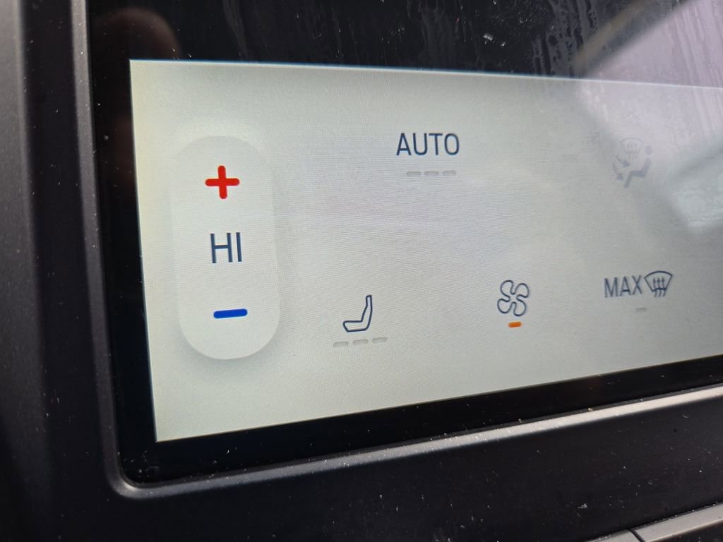 Used 2023 Ford Edge SEL image 23