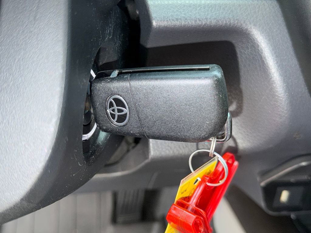 Used 2024 Toyota Camry LE image 28