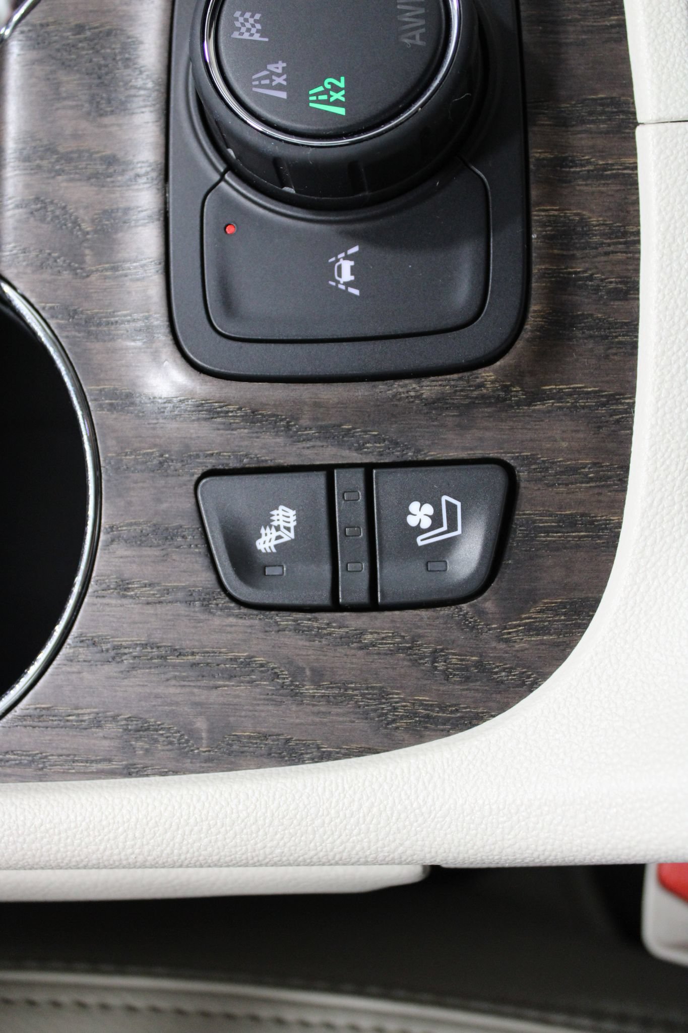 Used 2023 GMC Acadia Denali AWD/4WD image 42