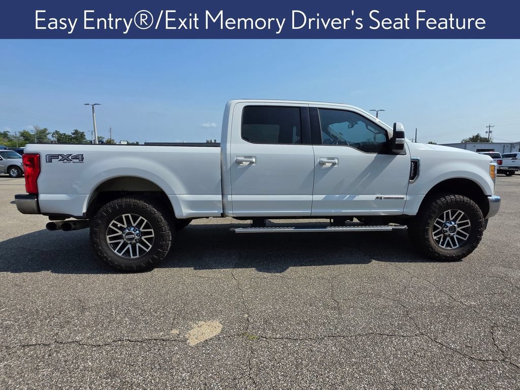 Used 2017 Ford F250 Lariat w/ Lariat Value Package AWD/4WD image 10