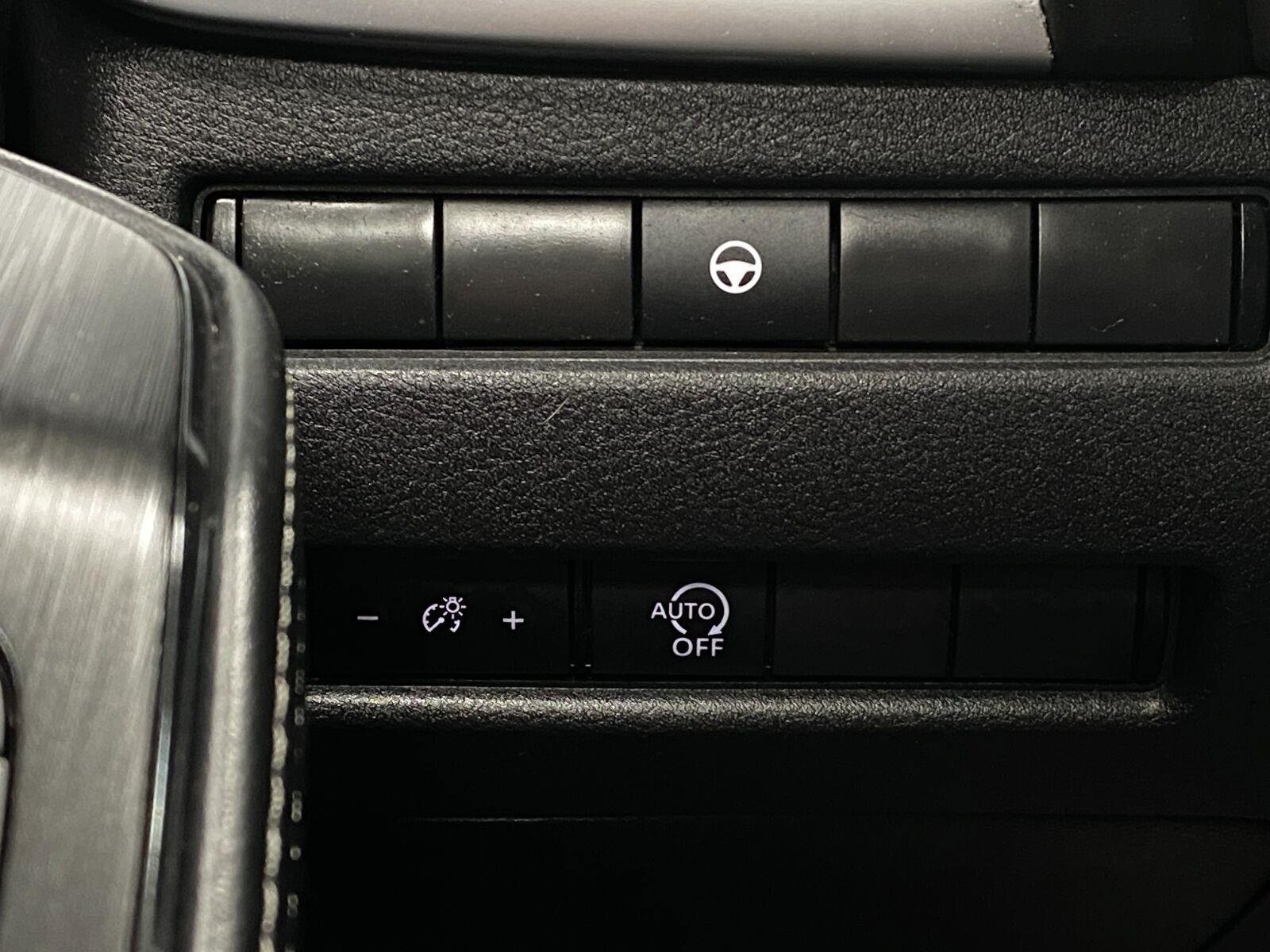Certified 2023 Nissan Rogue SV AWD/4WD image 13